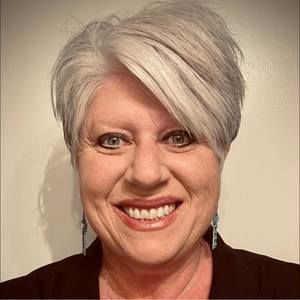 Meet your Posher, Michele